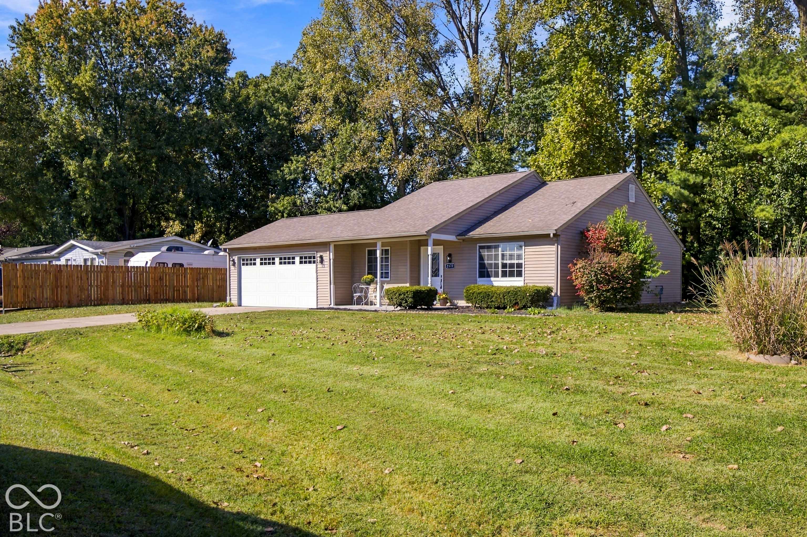 2370 Farmstead DR, Columbus, IN 47201
