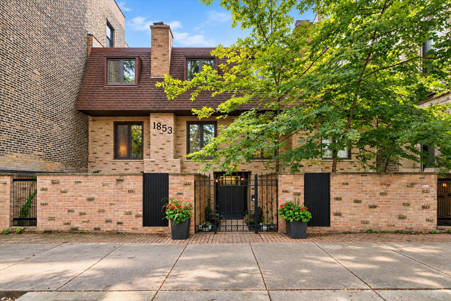 1853 N Cleveland AVE #H, Chicago, IL 60614