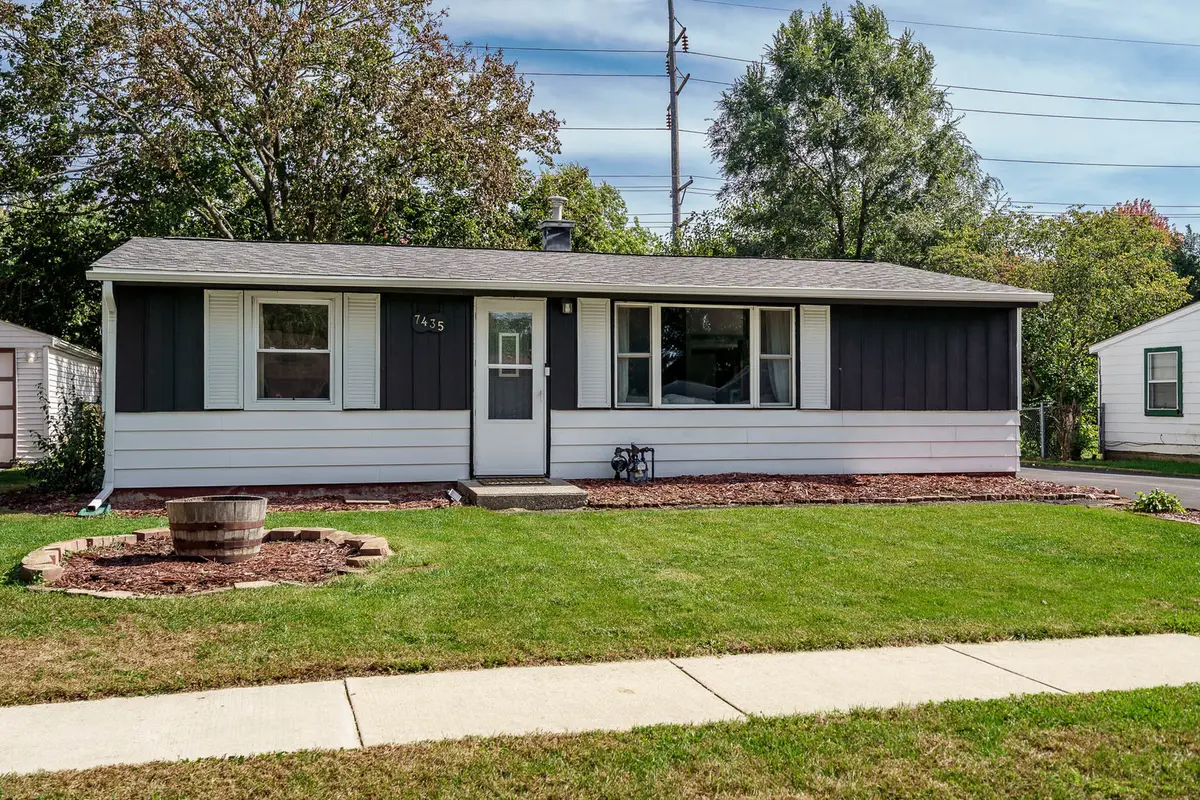 7435 MILDRED RD, Machesney Park, IL 61115