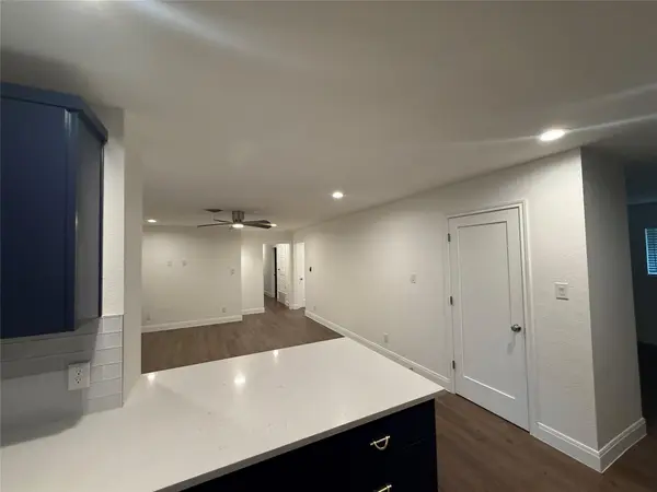5705 Coventry LN, Austin, TX 78723