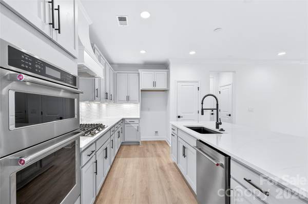 15613 Northcross DR, Huntersville, NC 28078