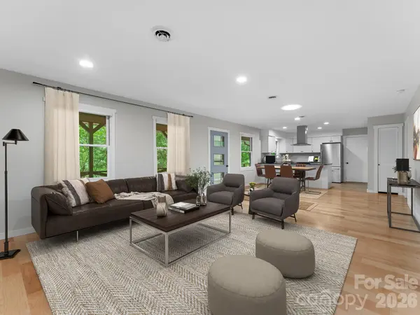 90 Cheestoonaya WAY, Brevard, NC 28712