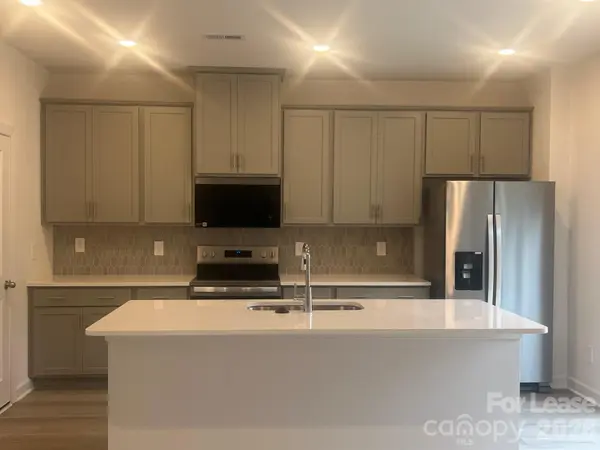 1241 30th Street LN NE, Conover, NC 28613