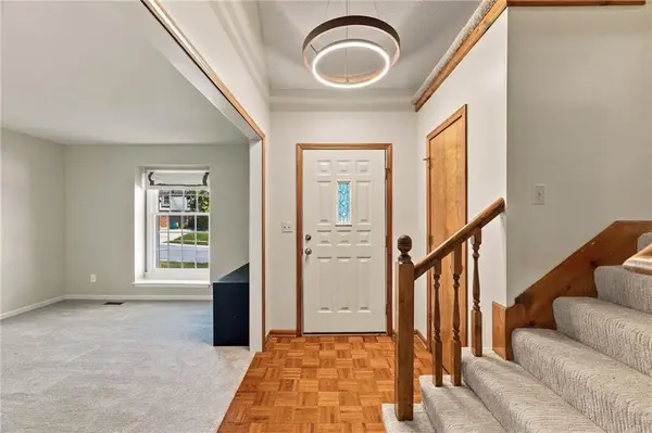 11624 Cody ST, Overland Park, KS 66210