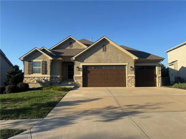 26018 W 143rd TER, Olathe, KS 66061