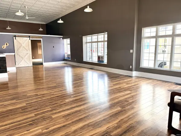 102 E 4th ST #401, Marion, IN 46952