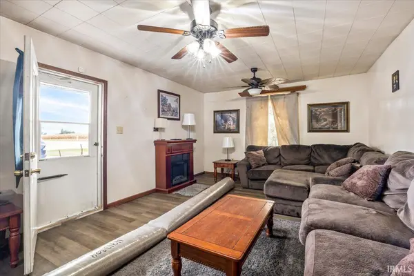 749 W Jackson ST, Parker City, IN 47368