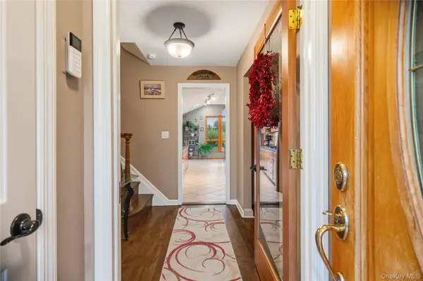 118 Chester AVE, Massapequa Park, NY 11762