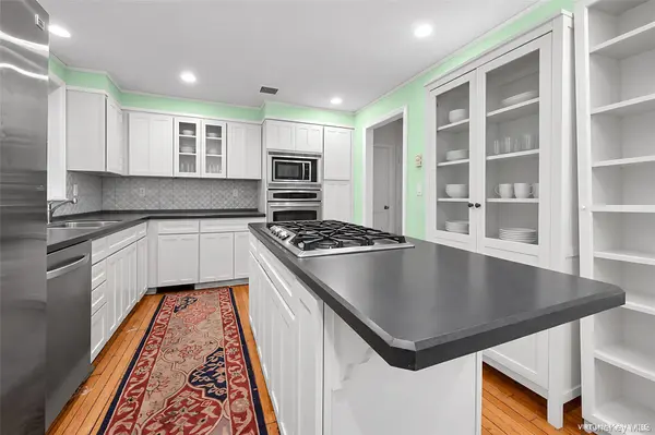 1121 North ST, White Plains, NY 10605