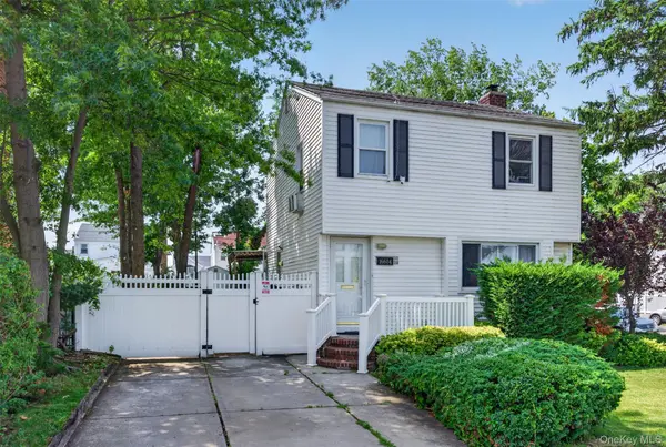166-04 22nd AVE, Whitestone, NY 11357