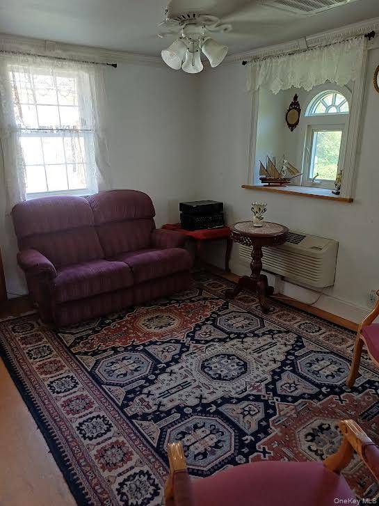 3 Lakeview DR, Wurtsboro, NY 12790