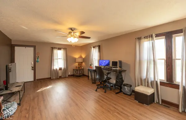 1003 Center ST, Seymour, IN 47274