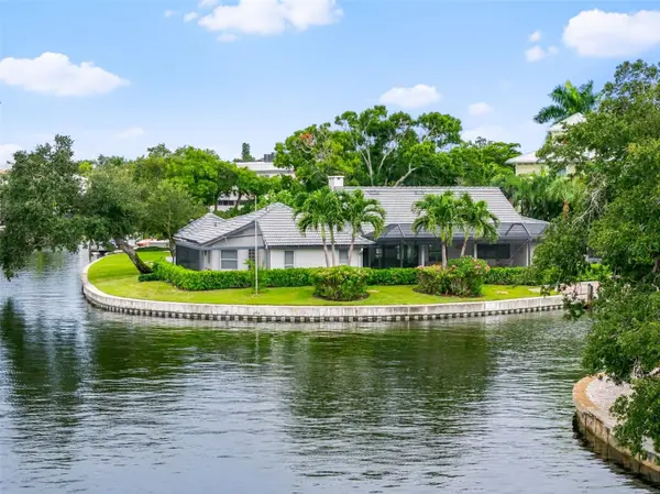 500 VENICE LN, Sarasota, FL 34242