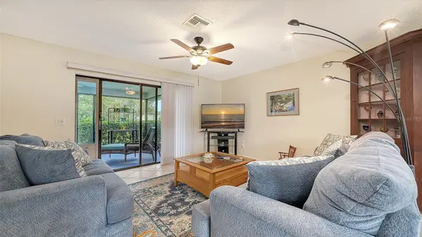 6110 APPROACH LN, Sarasota, FL 34238