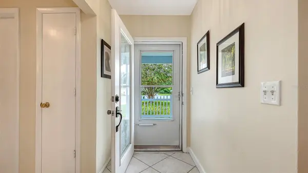 6110 APPROACH LN, Sarasota, FL 34238
