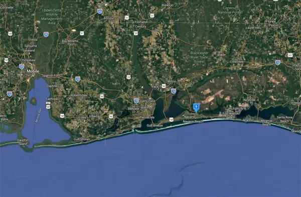 8540 BAY RIVER RD, Navarre, FL 32566