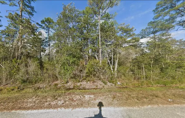 8540 BAY RIVER RD, Navarre, FL 32566