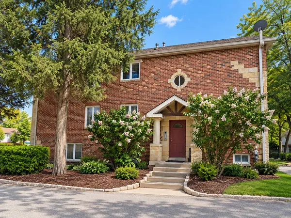 308 State ST #1, Lemont, IL 60439
