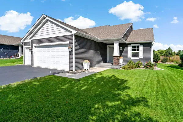 15135 Emory CIR, Apple Valley, MN 55124