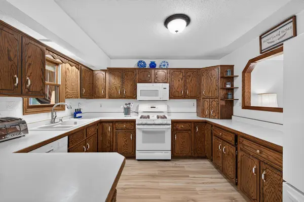7381 Leonard AVE, Blaine, MN 55014