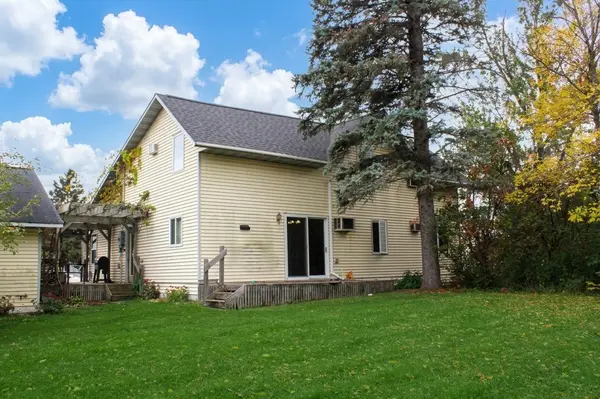 902 4th ST NE, Little Falls, MN 56345