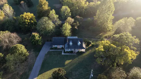 222 Amanda Dr, Bell Buckle, TN 37020