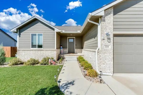 224 E Ripley Ct, Derby, KS 67037