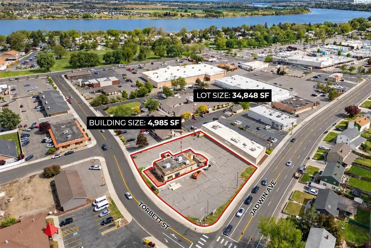 325 Torbett St, Richland, WA 99354