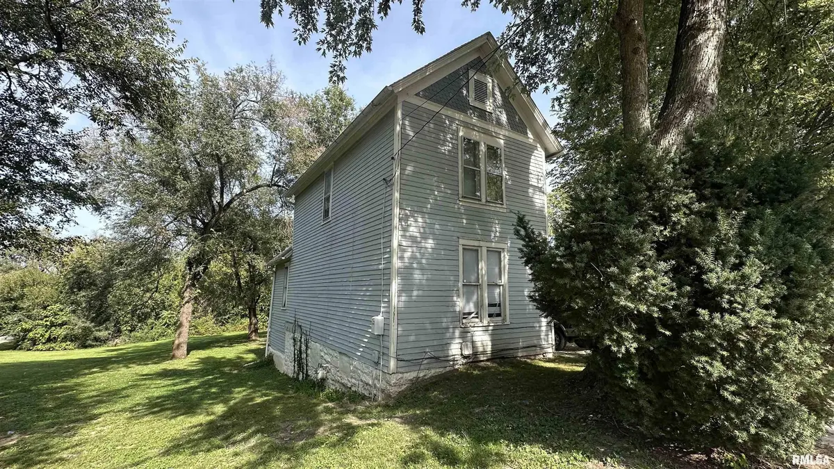 327 - 329 LOCUST ST, Quincy, IL 62301