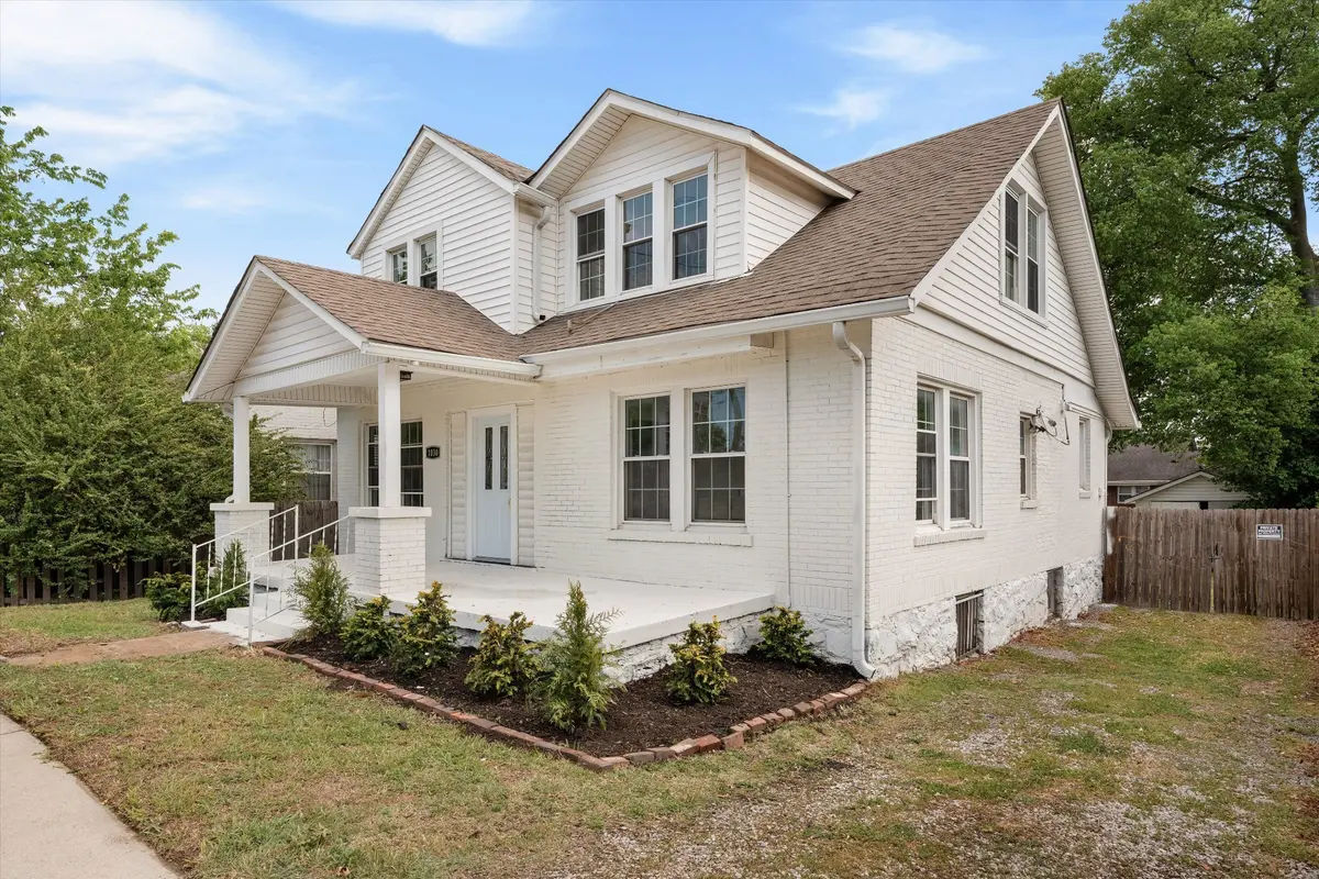 1030 28th Ave #N, Nashville, TN 37208