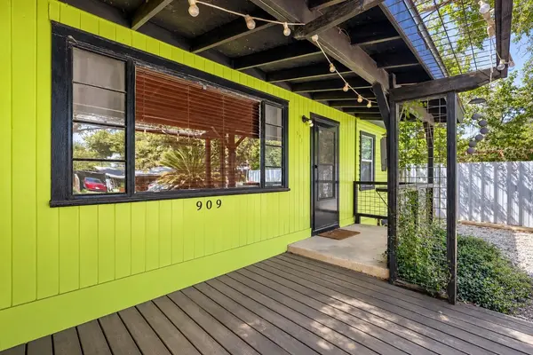 909 Chote Ave #A, Austin, TX 78702