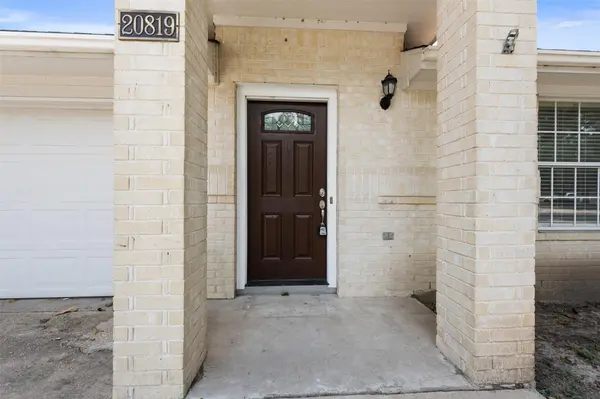 20819 Trotters LN, Pflugerville, TX 78660