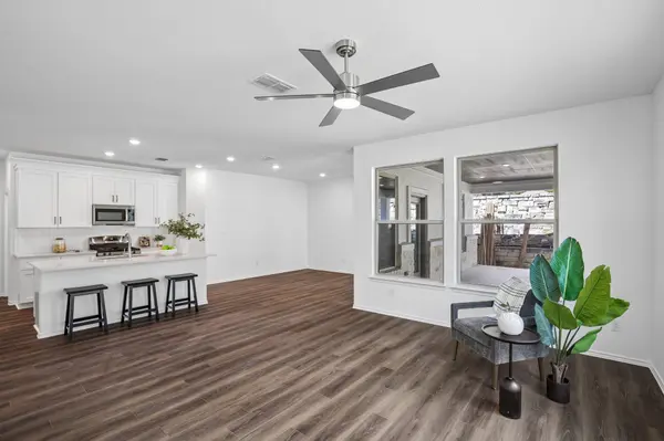 521 Clubhouse DR #GH-75, Georgetown, TX 78628
