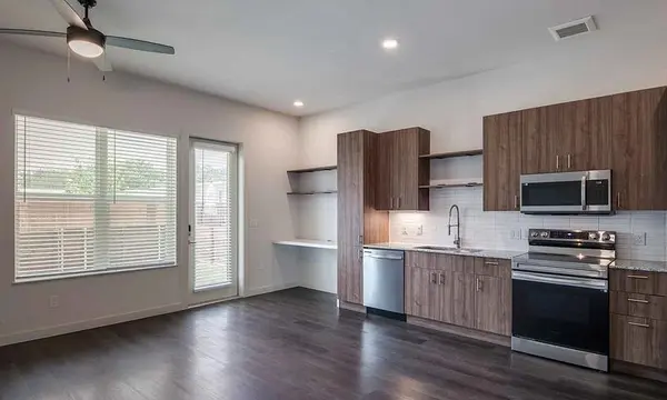 2232 Empire Central DR #128, Dallas, TX 75235
