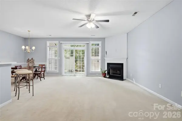 5426 Johnston Mill CT, Charlotte, NC 28269