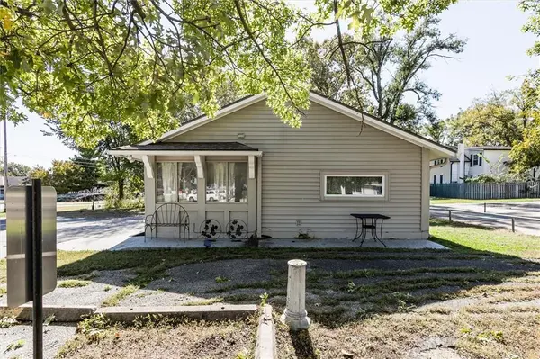 100 S Madison ST, Raymore, MO 64083