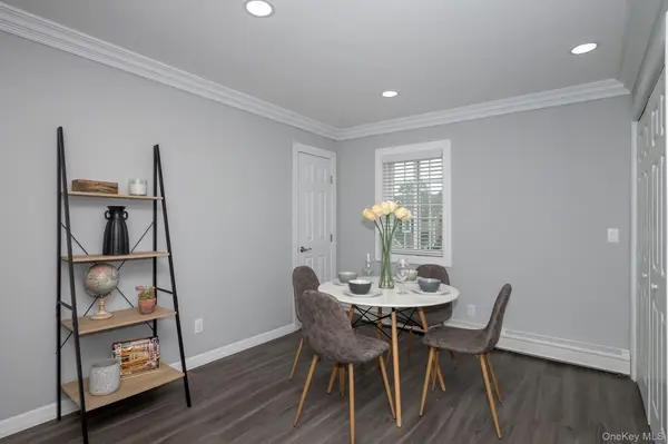 2 Victorian #55, Holtsville, NY 11742