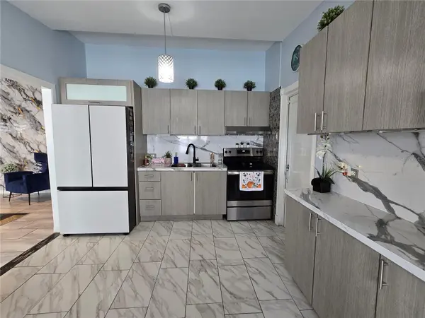 851 URB. VISTAMAR, Carolina, PR 00983