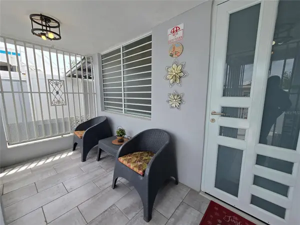 851 URB. VISTAMAR, Carolina, PR 00983