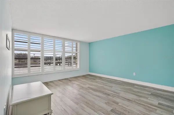 7465 BAY ISLAND DR S #217, South Pasadena, FL 33707