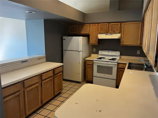 1890 FEATHER TREE CIR, Clearwater, FL 33765