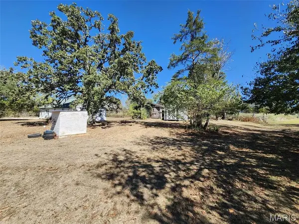 10090 M- Sunshine DR, Mountain Grove, MO 65711