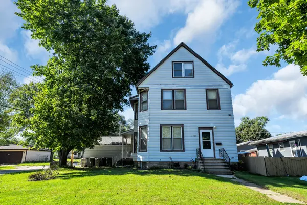 2208 Emmaus AVE, Zion, IL 60099