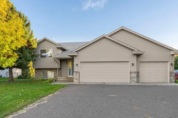 38465 Coventry DR, North Branch, MN 55056