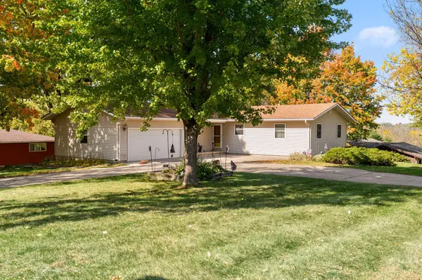 1146 Ironwood AVE, Owatonna, MN 55060