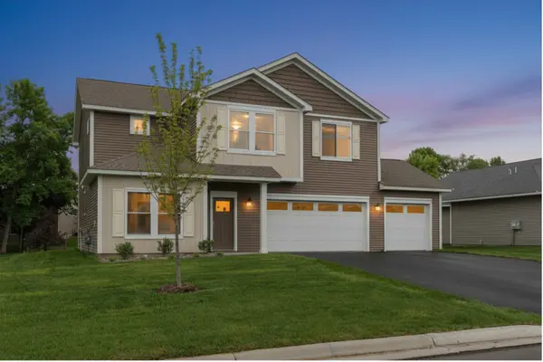 684 Aspen LN, Montrose, MN 55363
