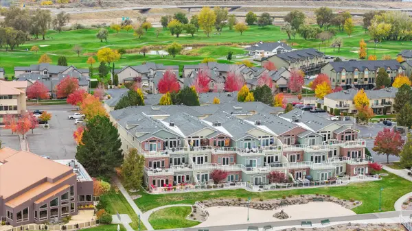 386 Columbia Point Drive #204, Richland, WA 99352