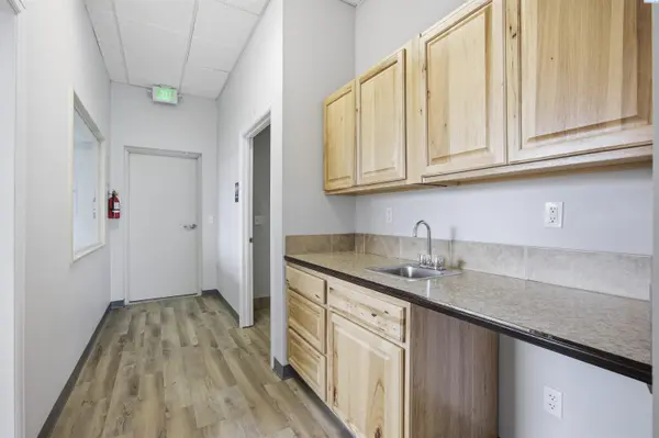 585 Stevens Dr - Ste P599 #P599, Richland, WA 99352