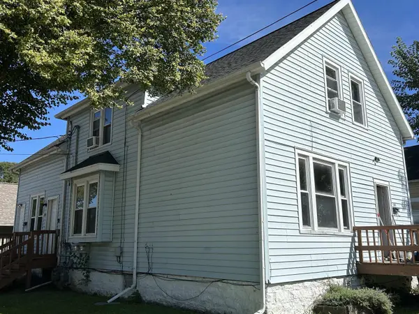 1301 CROOKS ST, Green Bay, WI 54301
