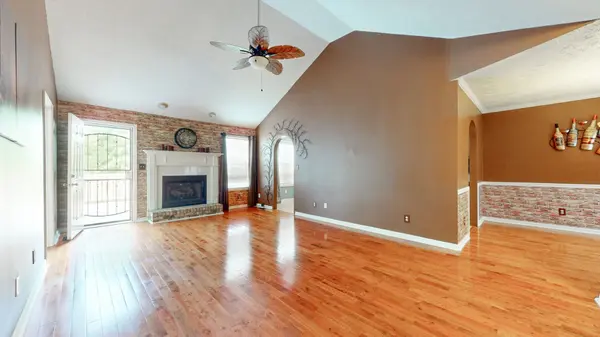 848 Bunny Ct, Clarksville, TN 37043